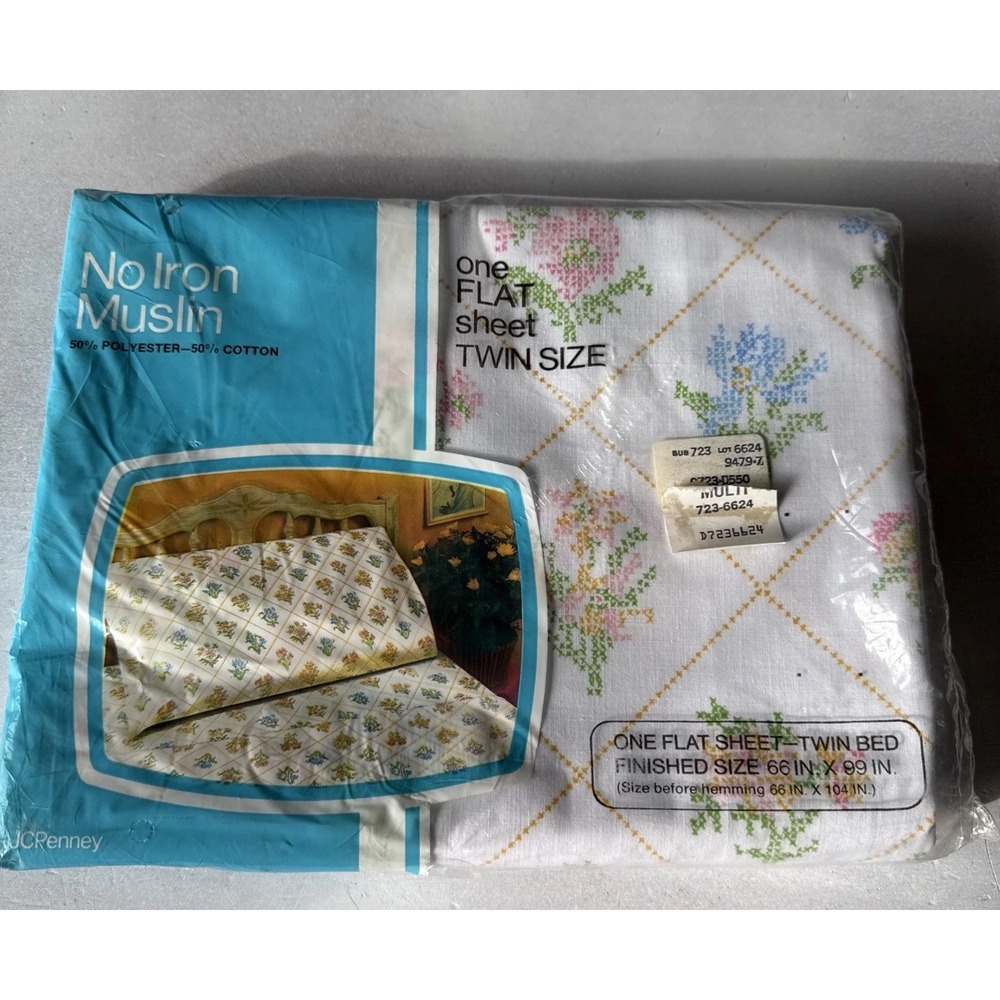 New Vintage JC Penney No Iron Muslin One Flat Sheet Twin Size Floral NIP 66x99